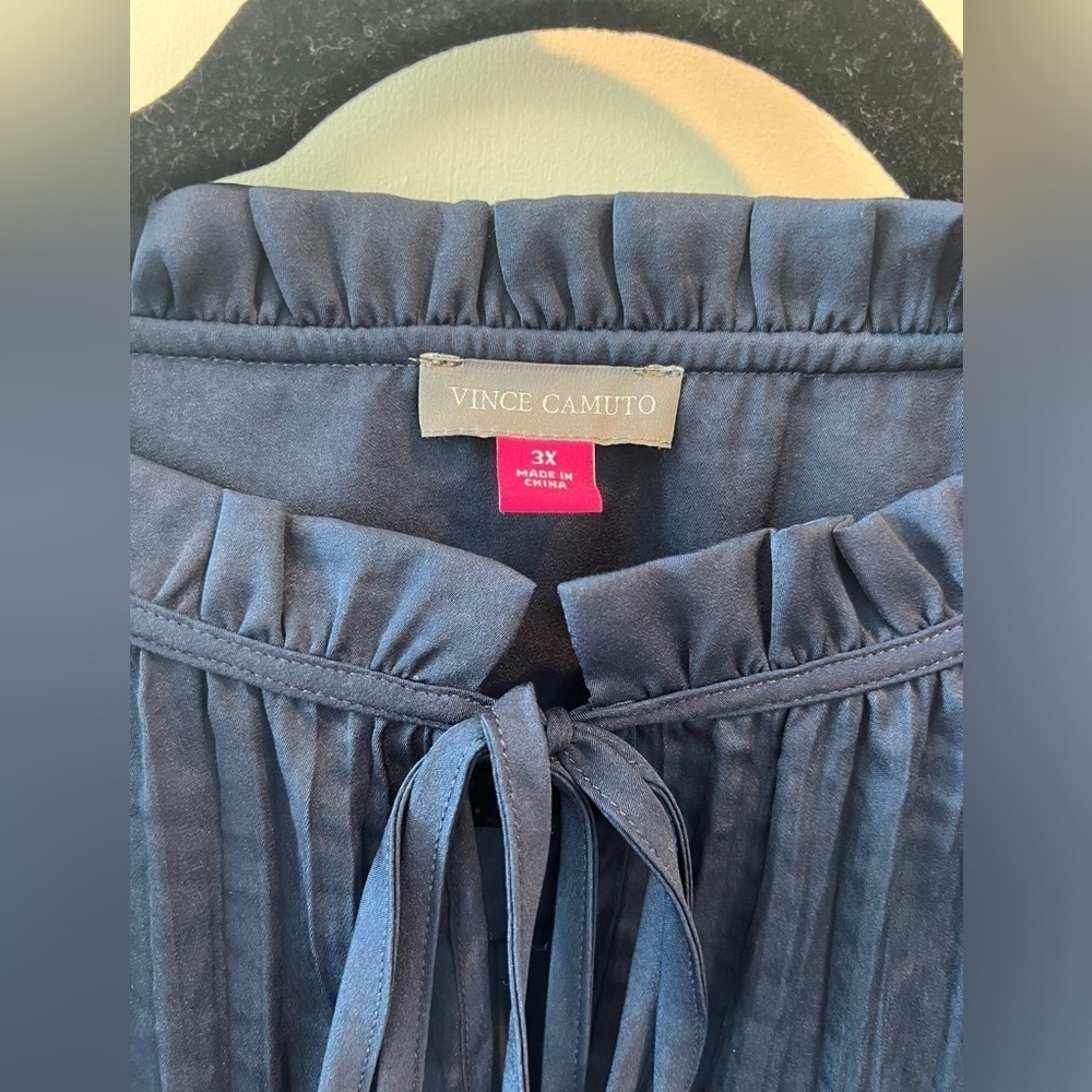 Vince Camuto Pleated Puff Sleeve Rumple Blue Blouse - Picture 6 of 16
